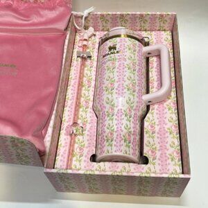 Stanley x LoveShackFancy Flowstate Quencher 40oz Tumbler  New